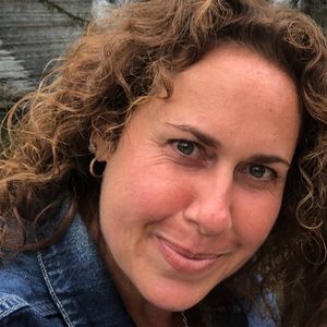 Meet your Posher, Caroline